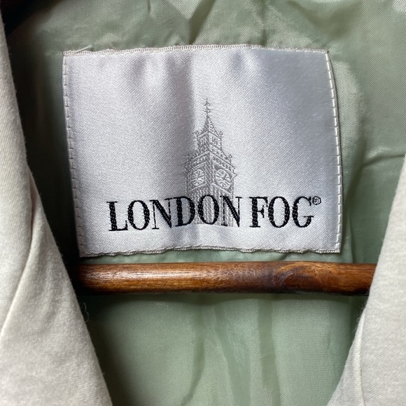 London Fog full length trench coat khaki colored size 12 regular - Picture 4 of 7